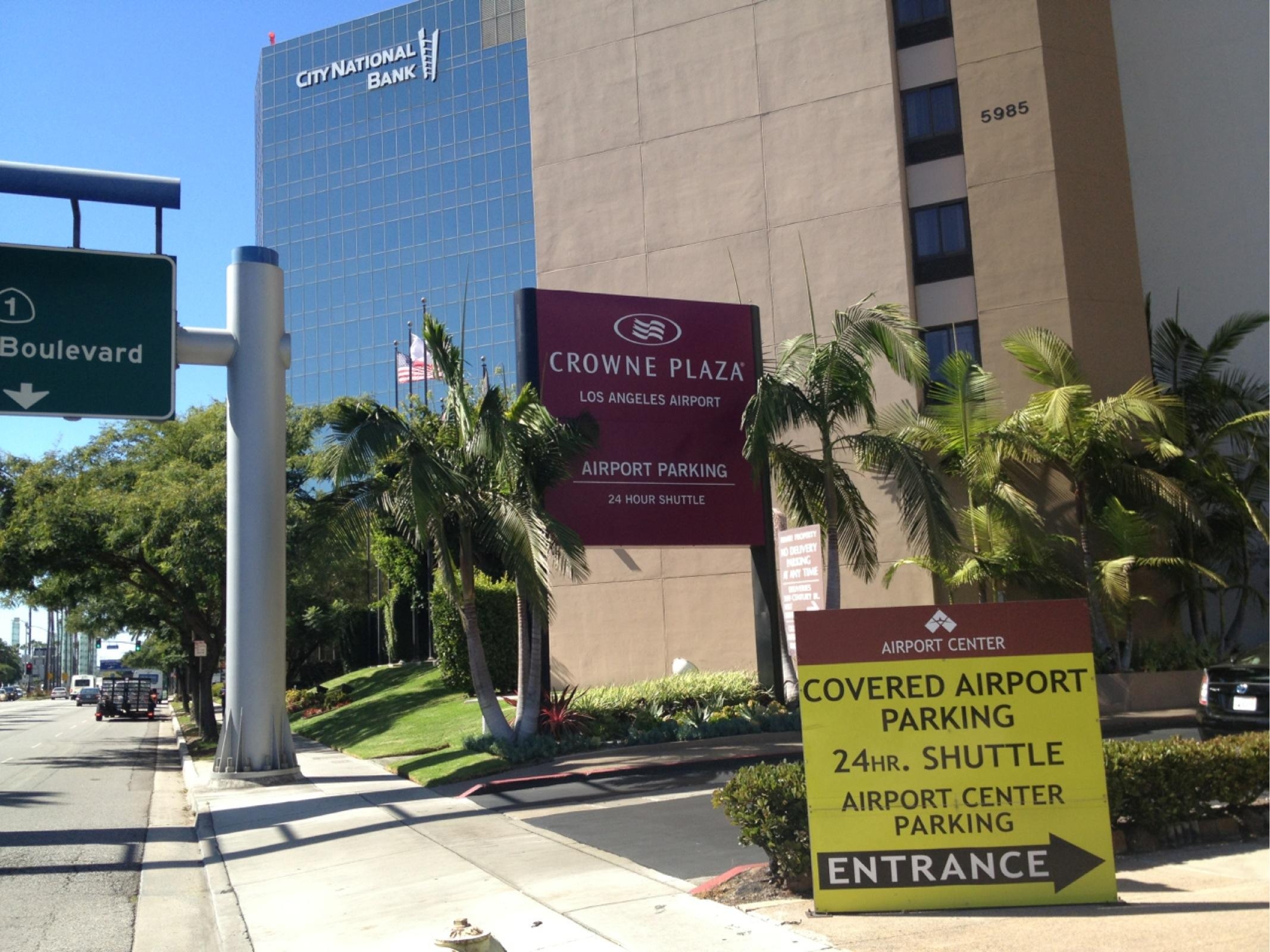 Crowne Plaza Los Angeles Airport - Parking in Los Angeles ...