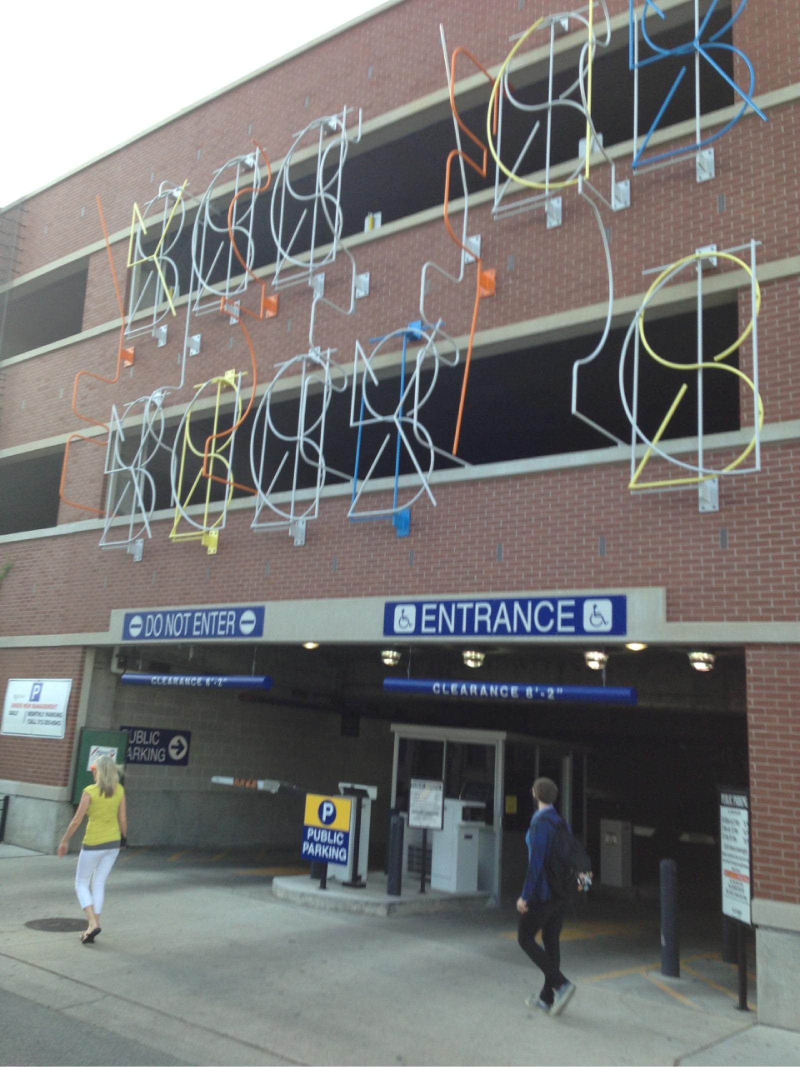 820 W Addison St Garage Parking in Chicago ParkMe