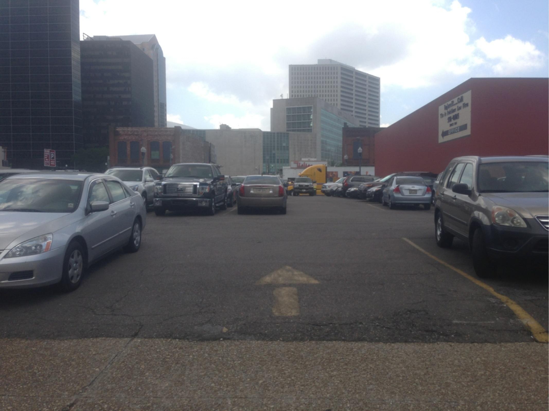 lot-169-parking-in-new-orleans-parkme