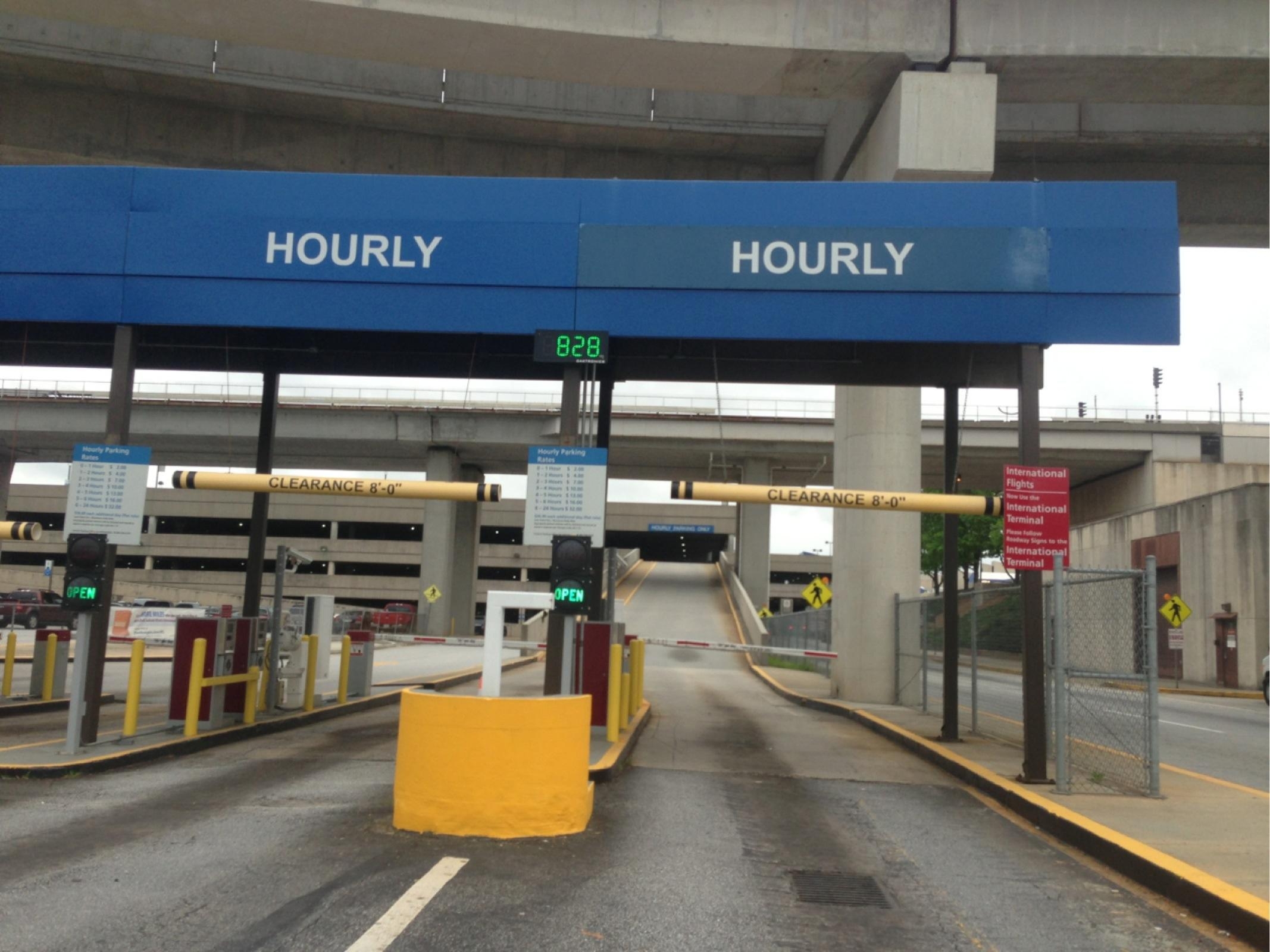 Atlanta Airport Parking: Ditch the Garage, Hit the Streets (and Save Some Cash!)