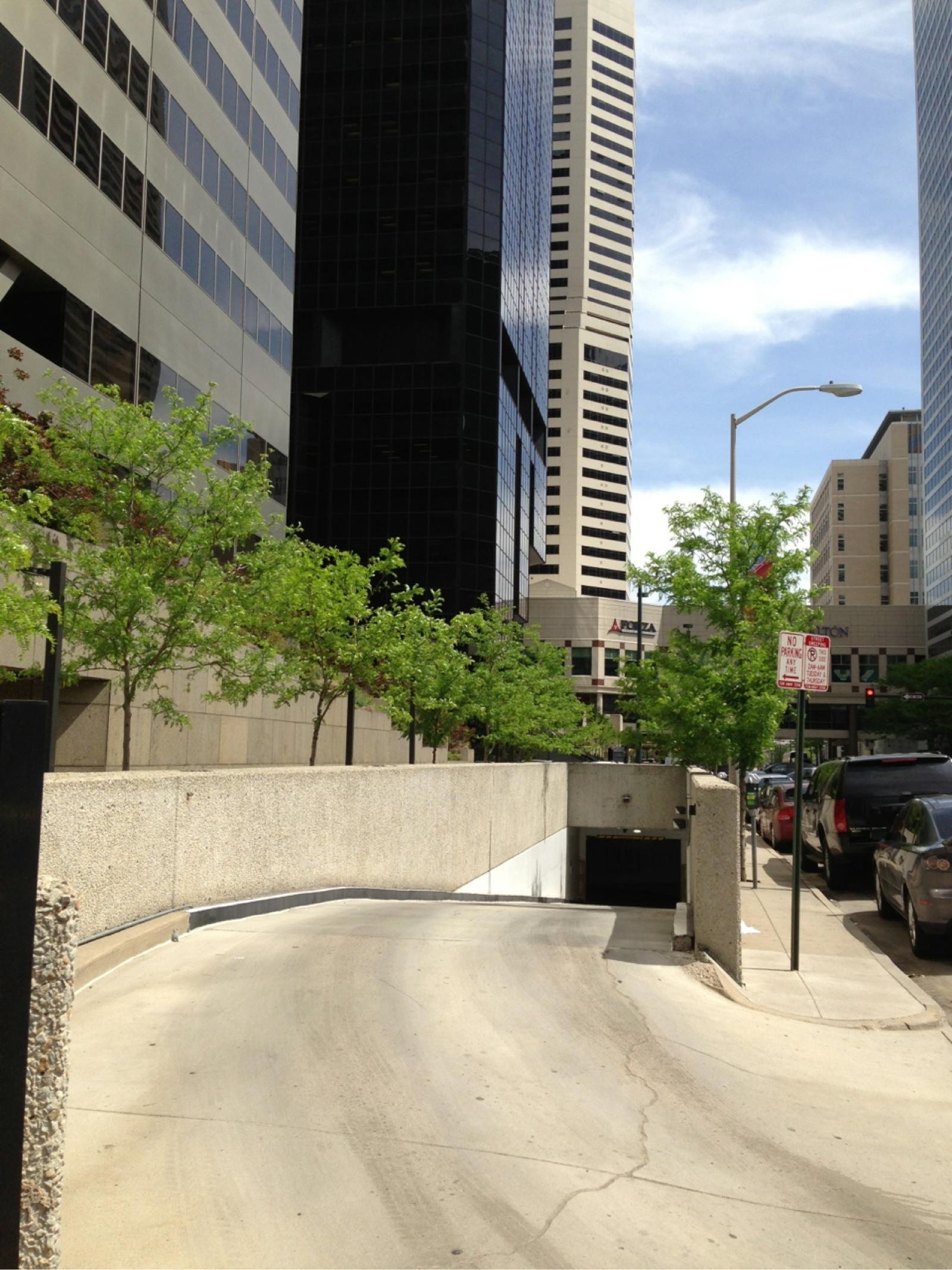 1001 17th St Garage Parking in Denver ParkMe