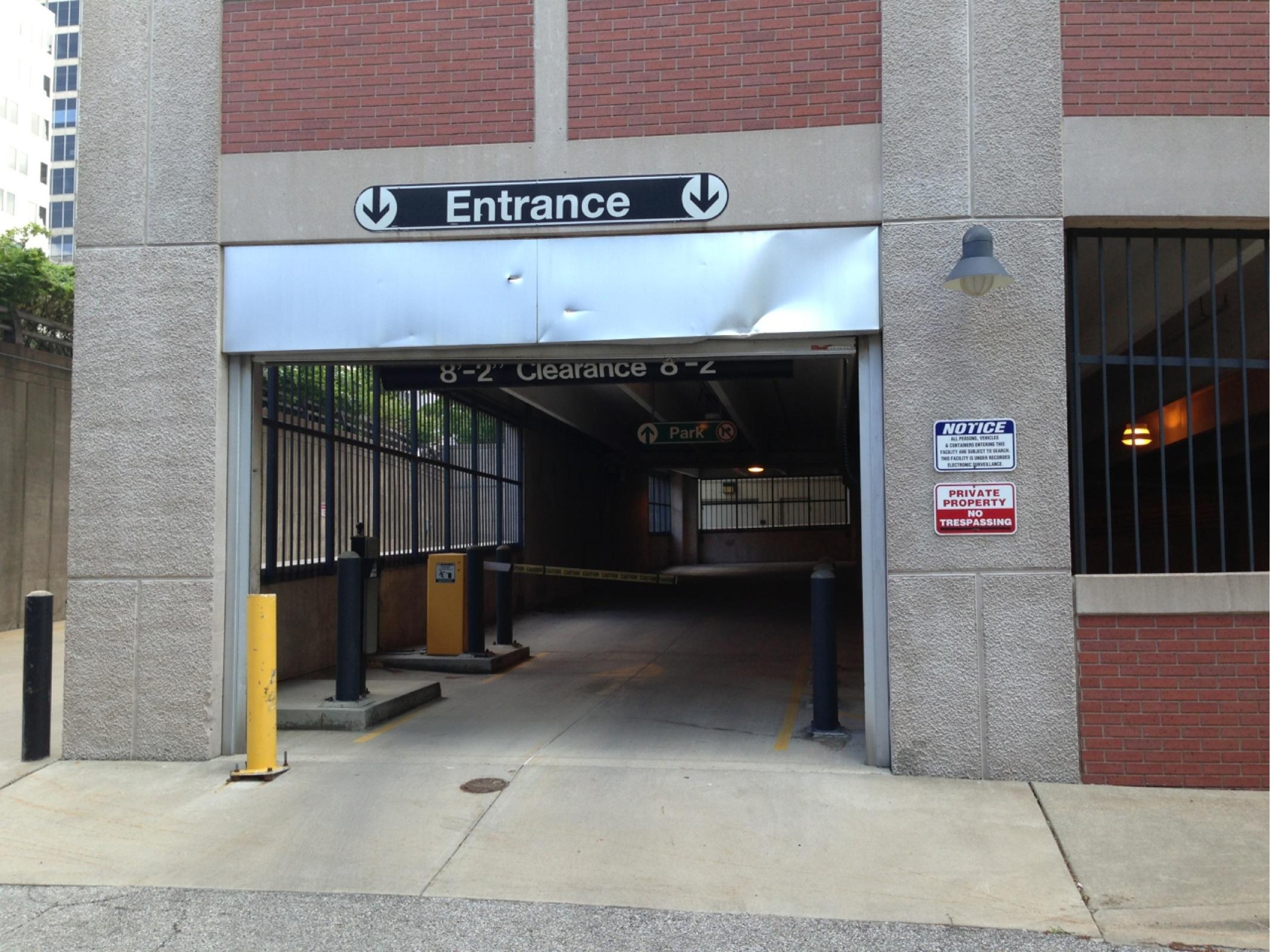 81 W 8th St Garage - Parking In Kansas City 