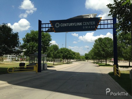 Centurylink Center Lot A Parking In Omaha Parkme [ 337 x 450 Pixel ]