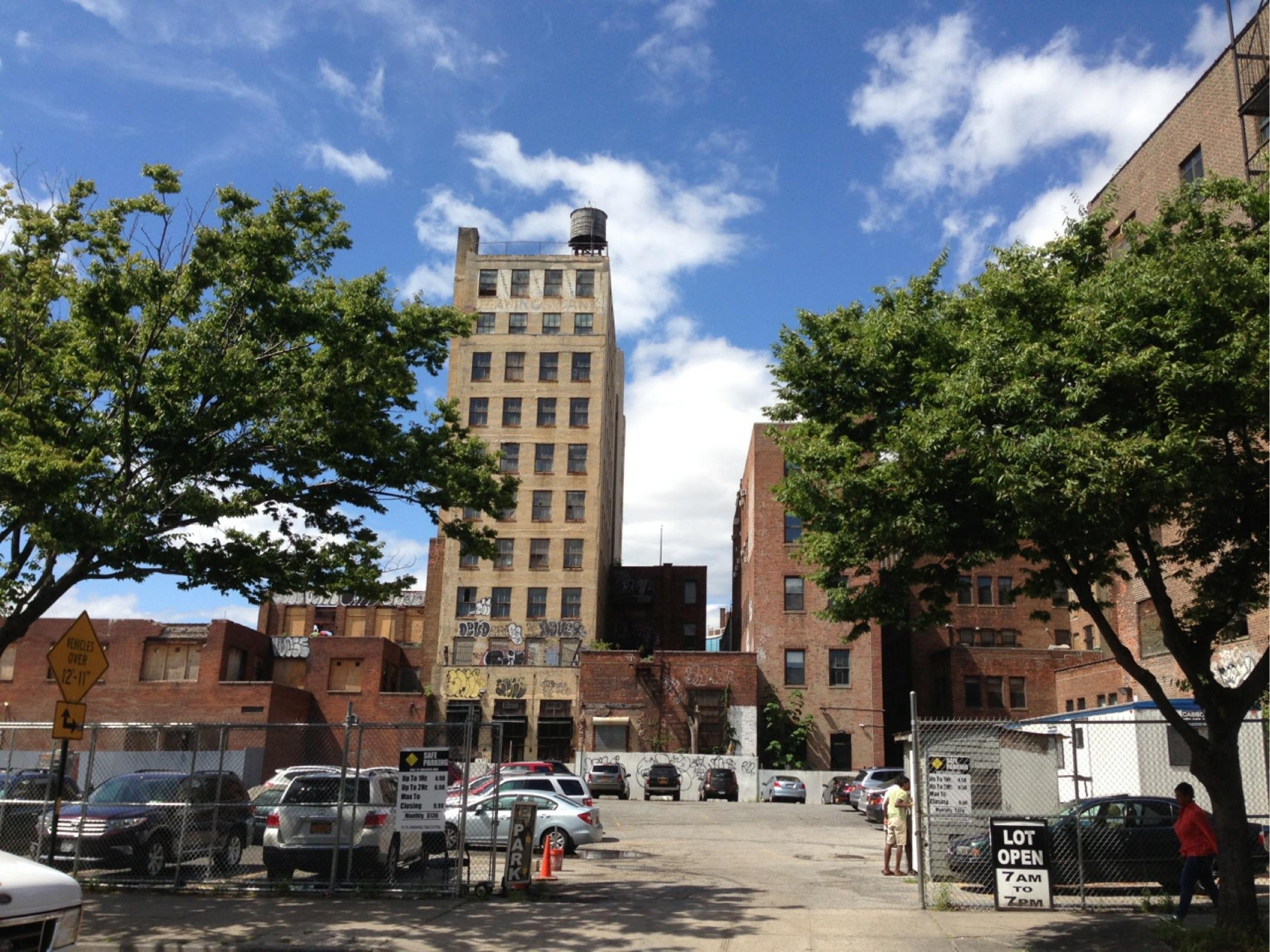 16017 Archer Ave Parking Parking in Queens ParkMe