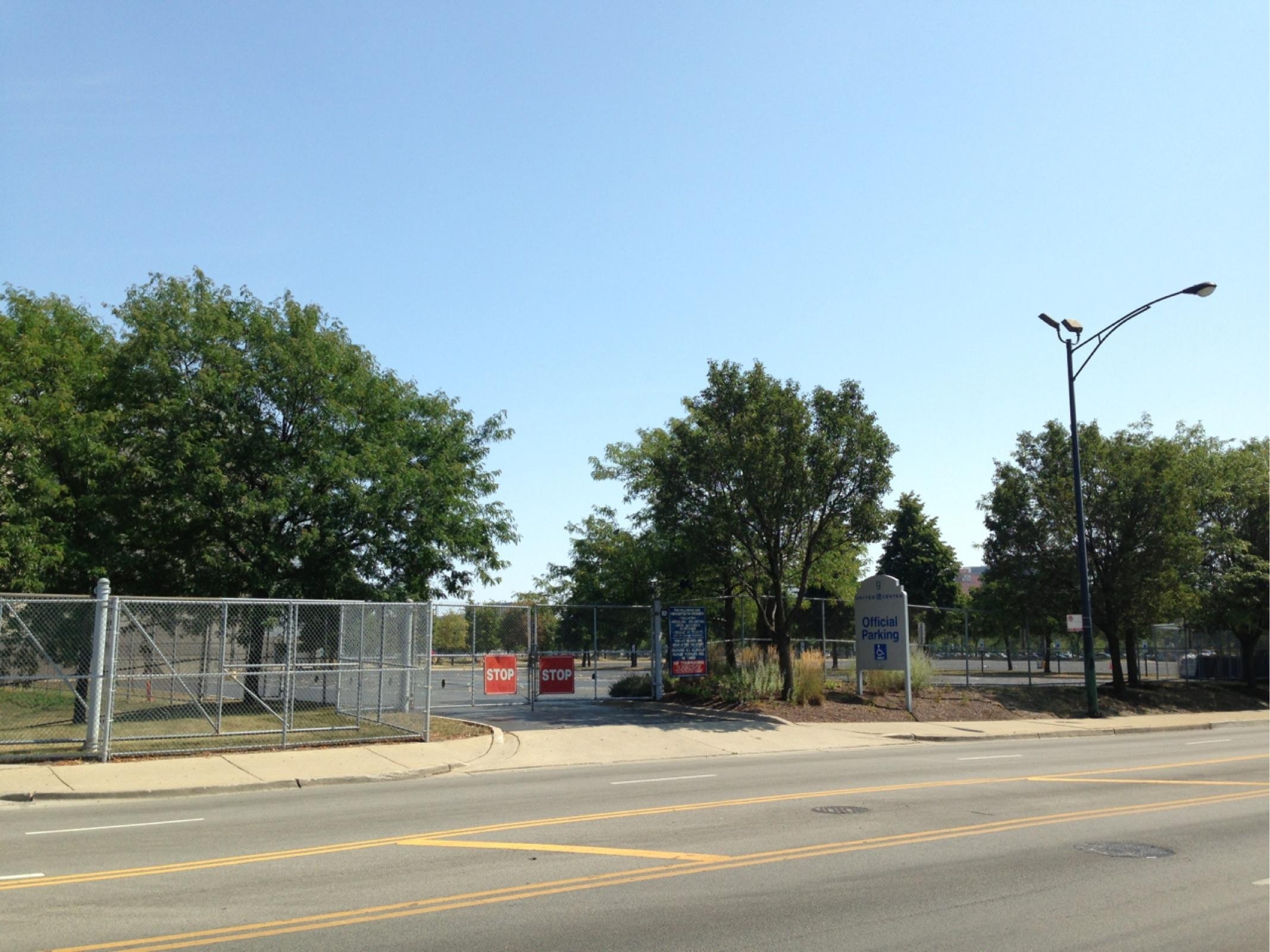 United Center Lot G Parking in Chicago ParkMe