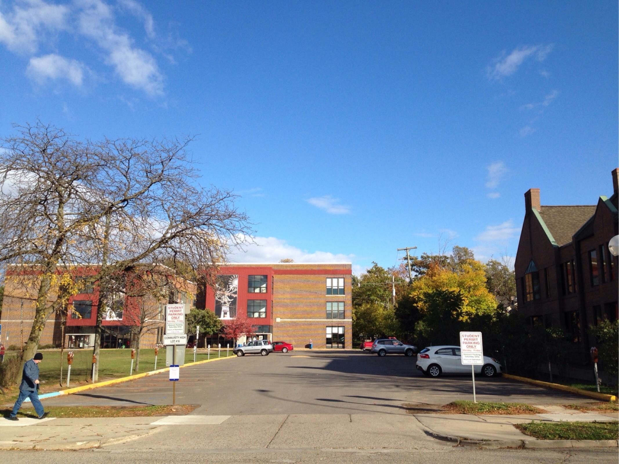 Community High Lot 16 Parking In Ann Arbor ParkMe