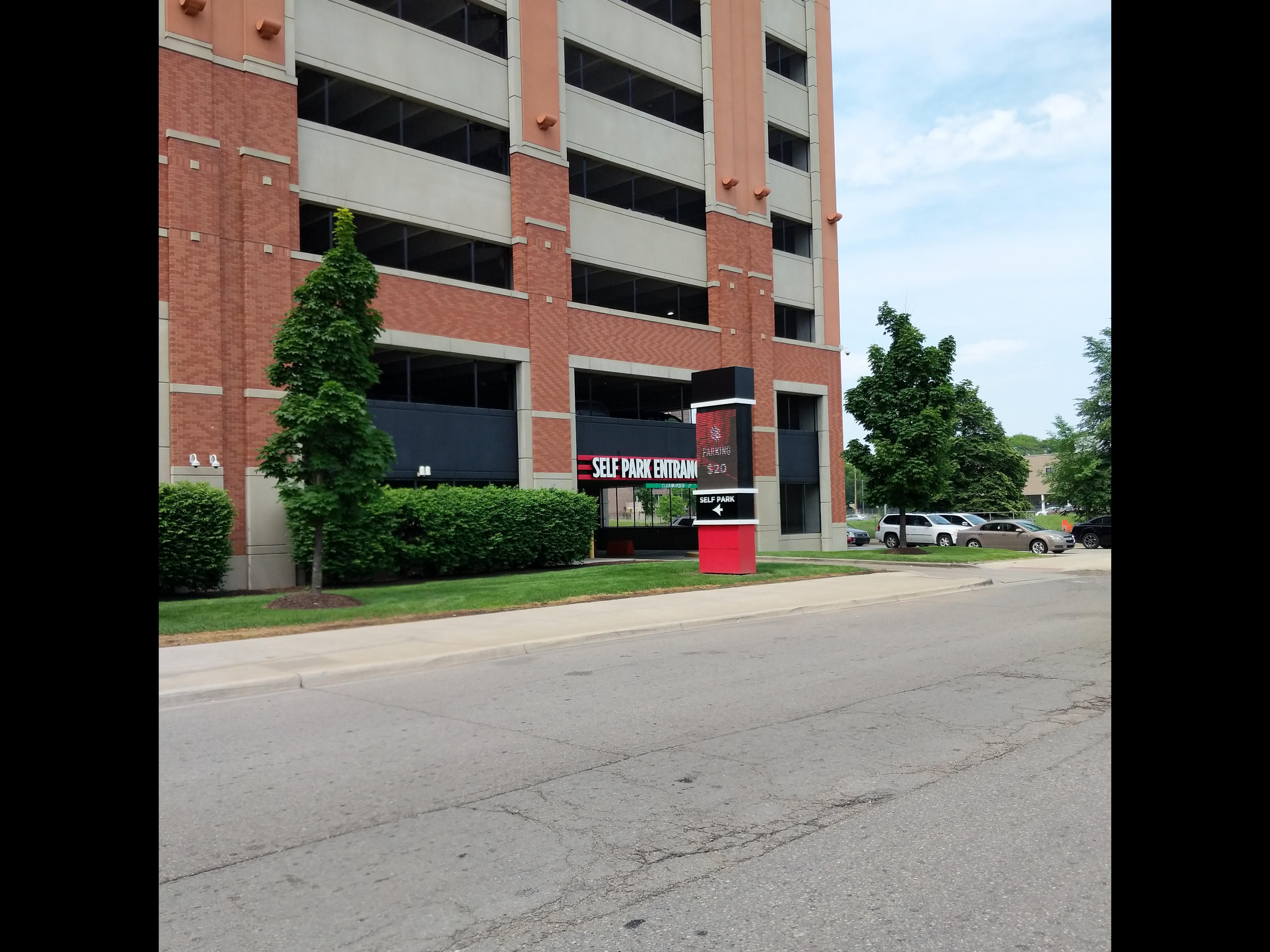 greektown casino hotel parking