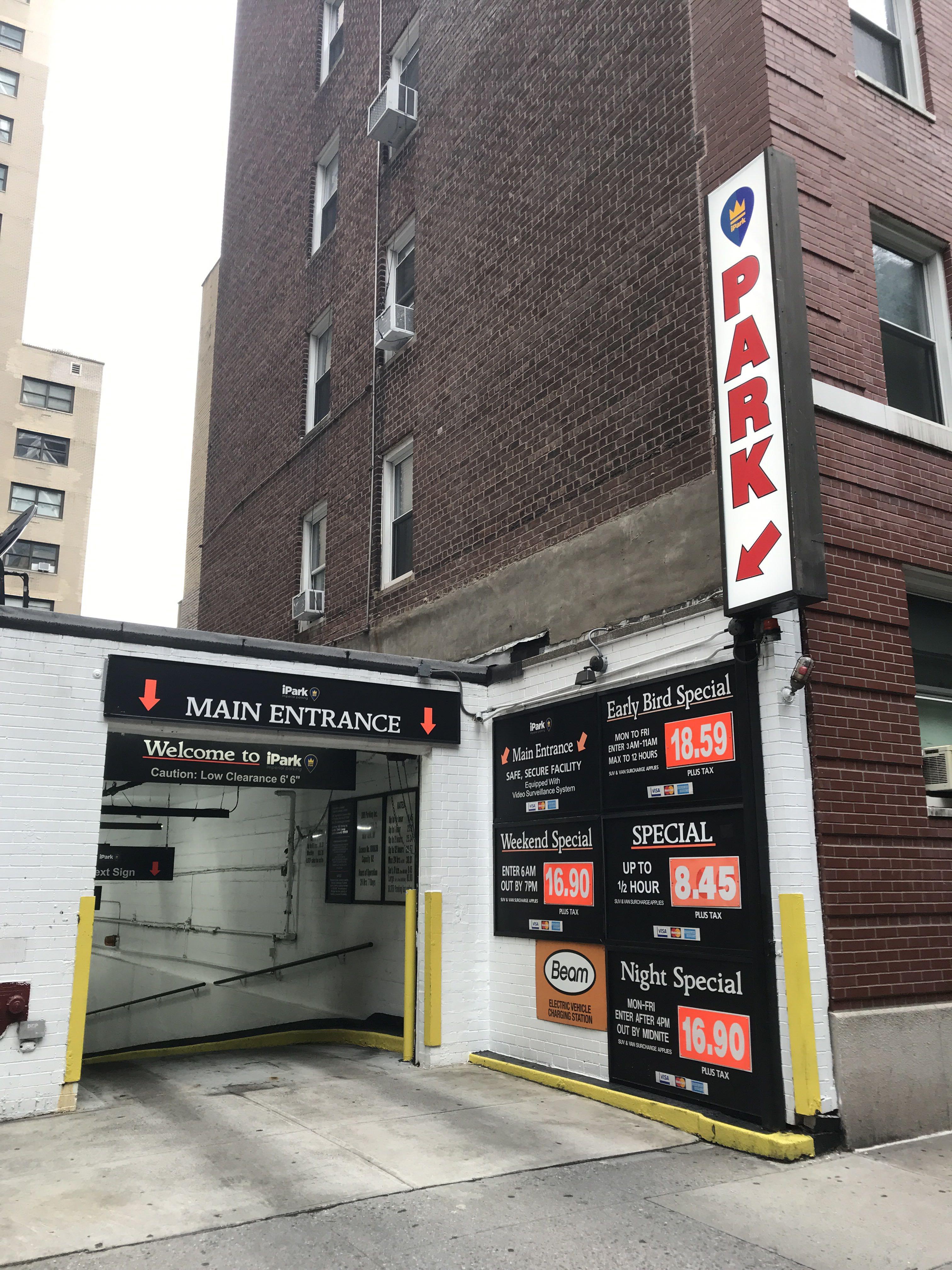 300 W 55th St Garage - Parking in New York | ParkMe