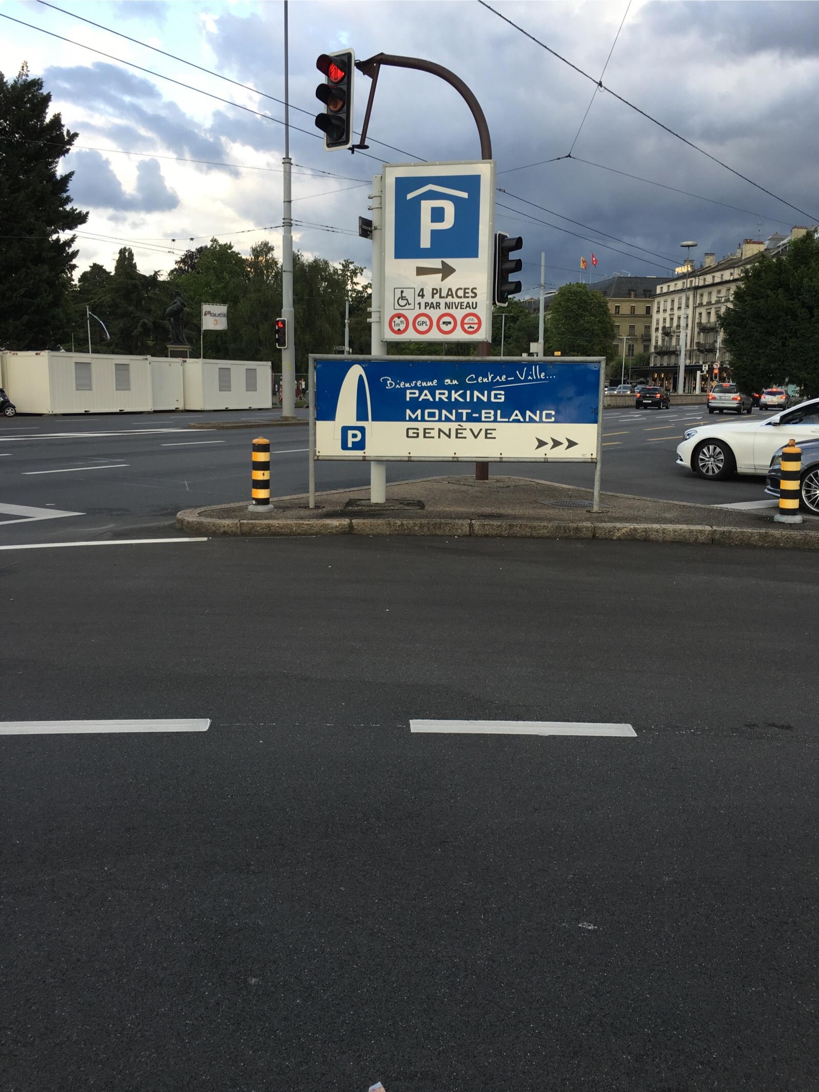 Parking du MontBlanc Parking en Genève ParkMe