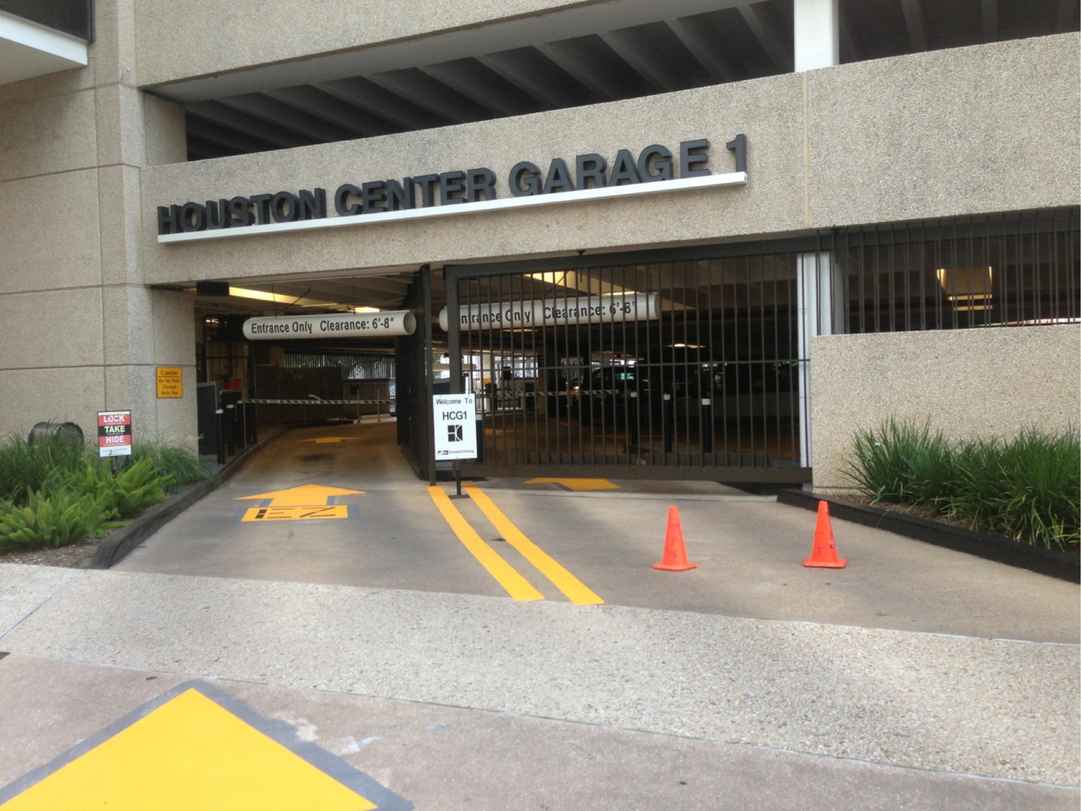 Houston Center Garage 1 - Parking in Houston | ParkMe