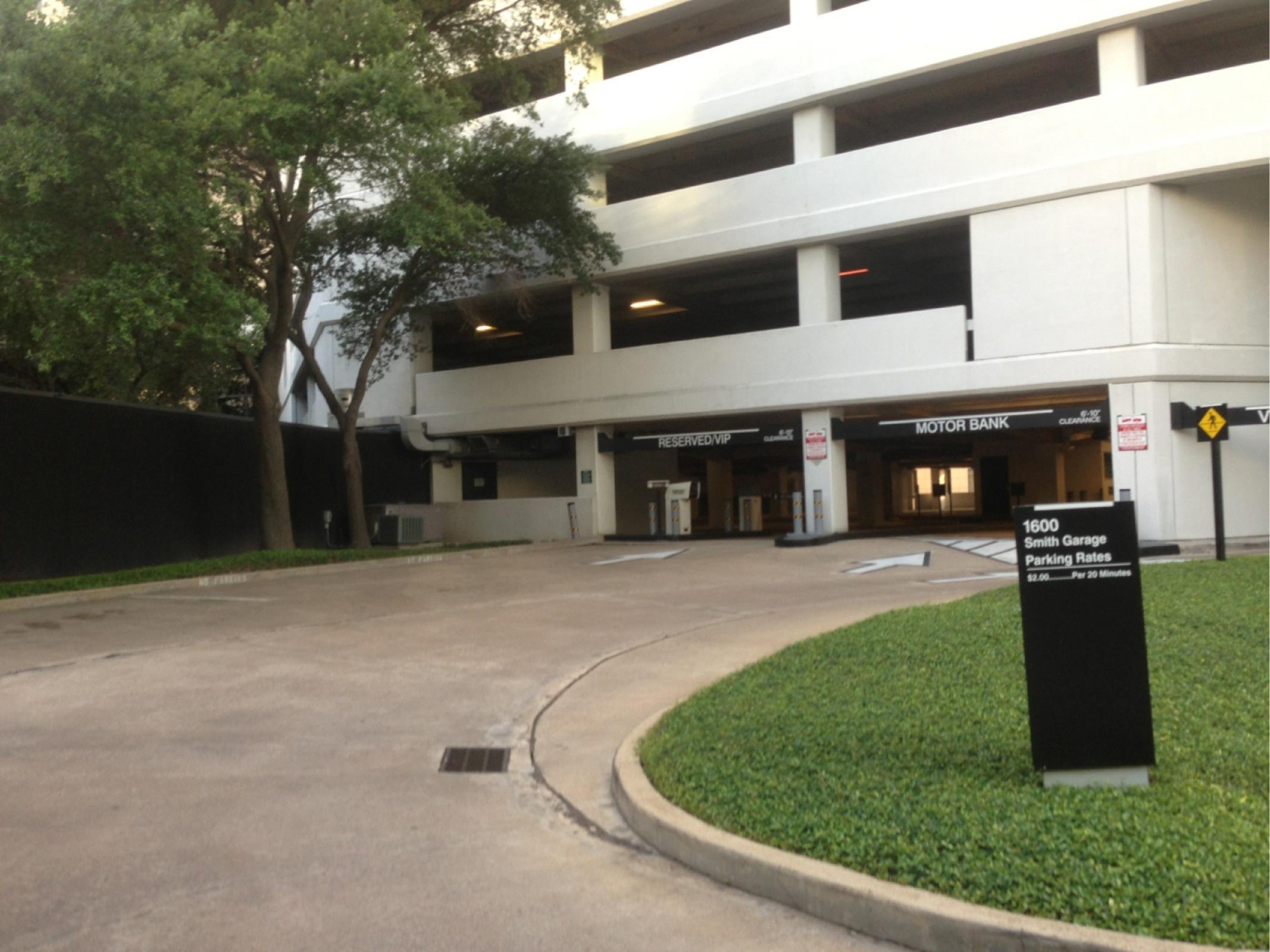 Lot 495 Smith Garage Parking in Houston ParkMe
