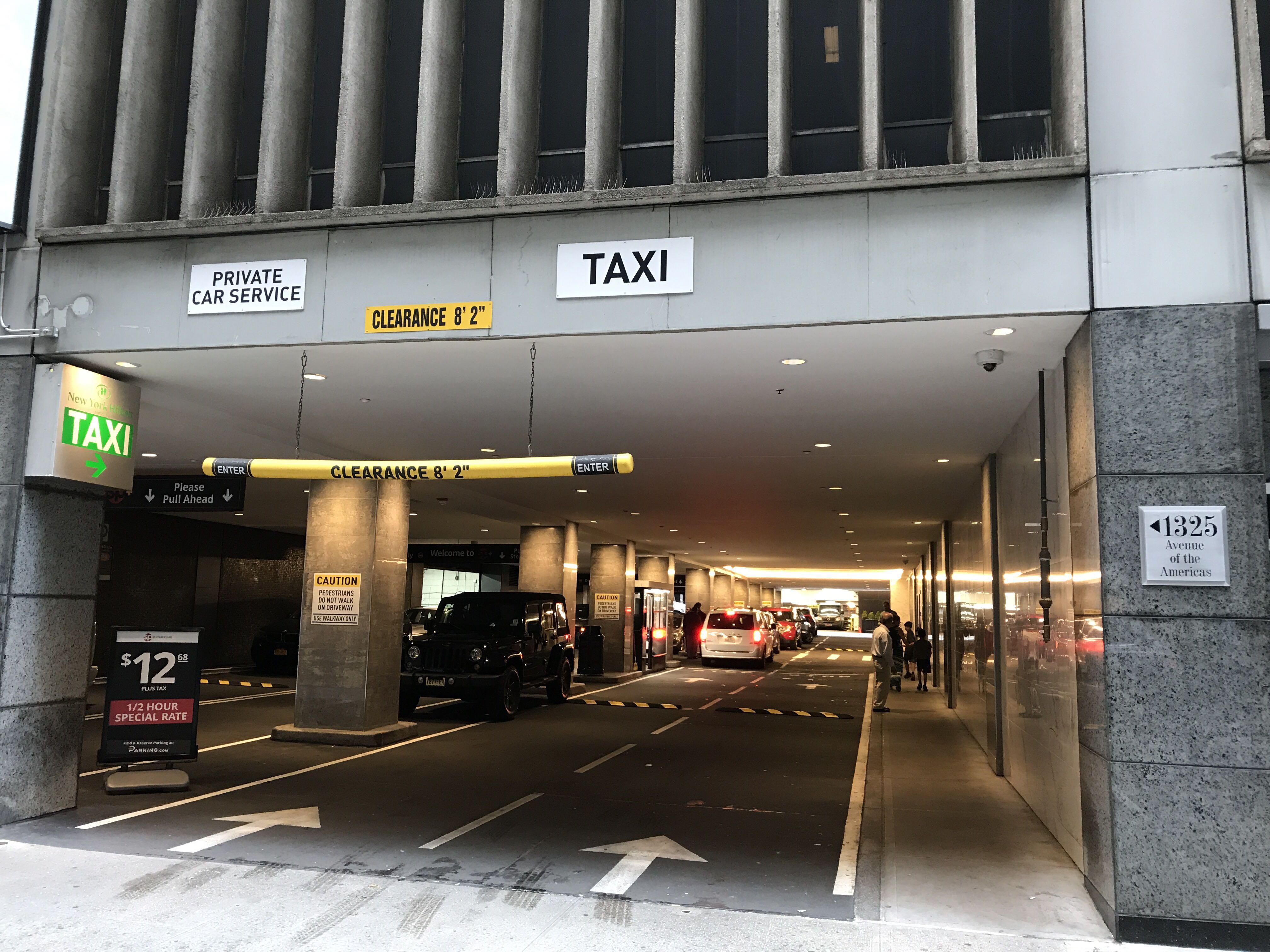 hilton new york midtown parking