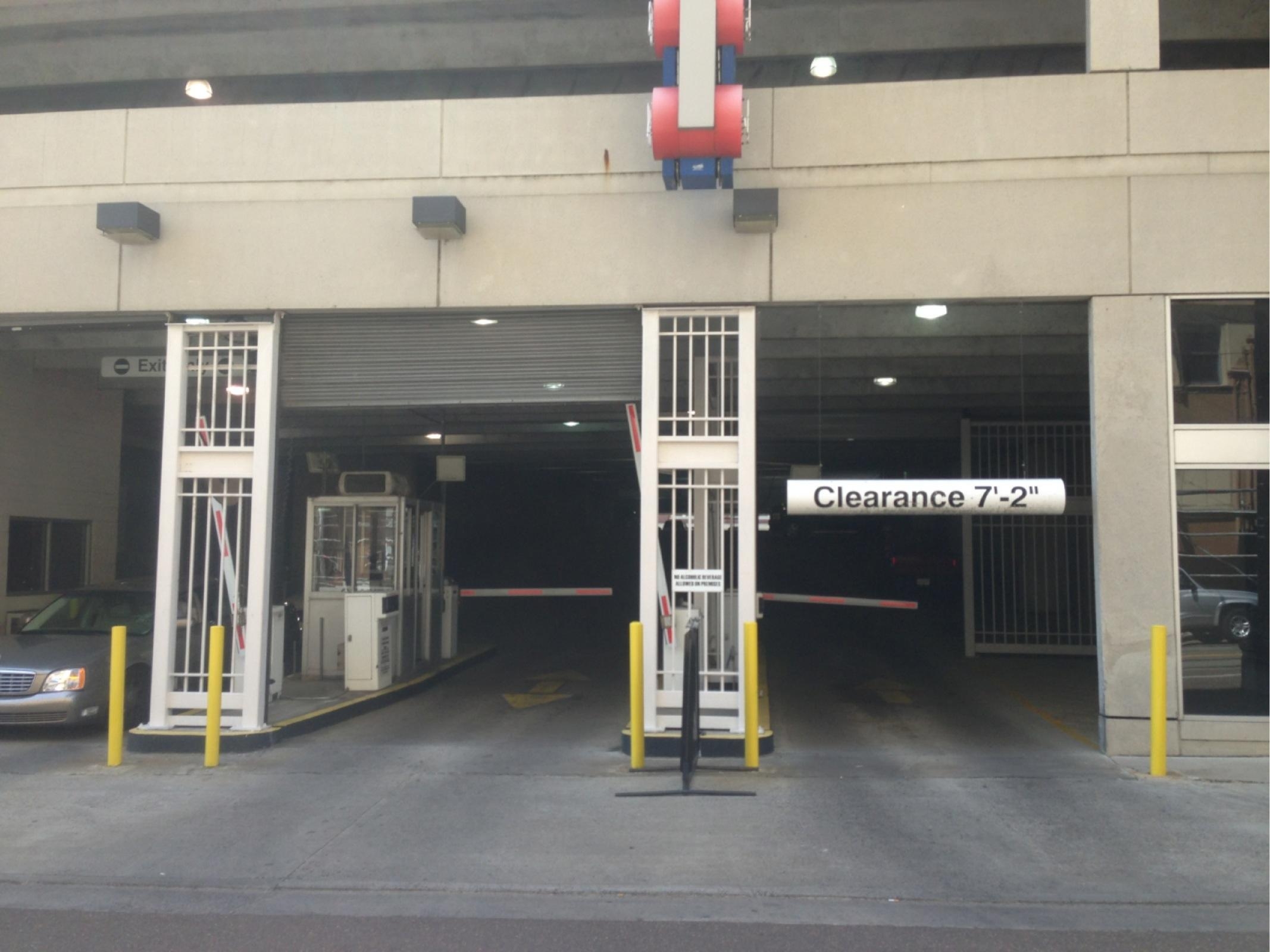 Toyota Center Garage Parking In Memphis Parkme [ 1600 x 2134 Pixel ]