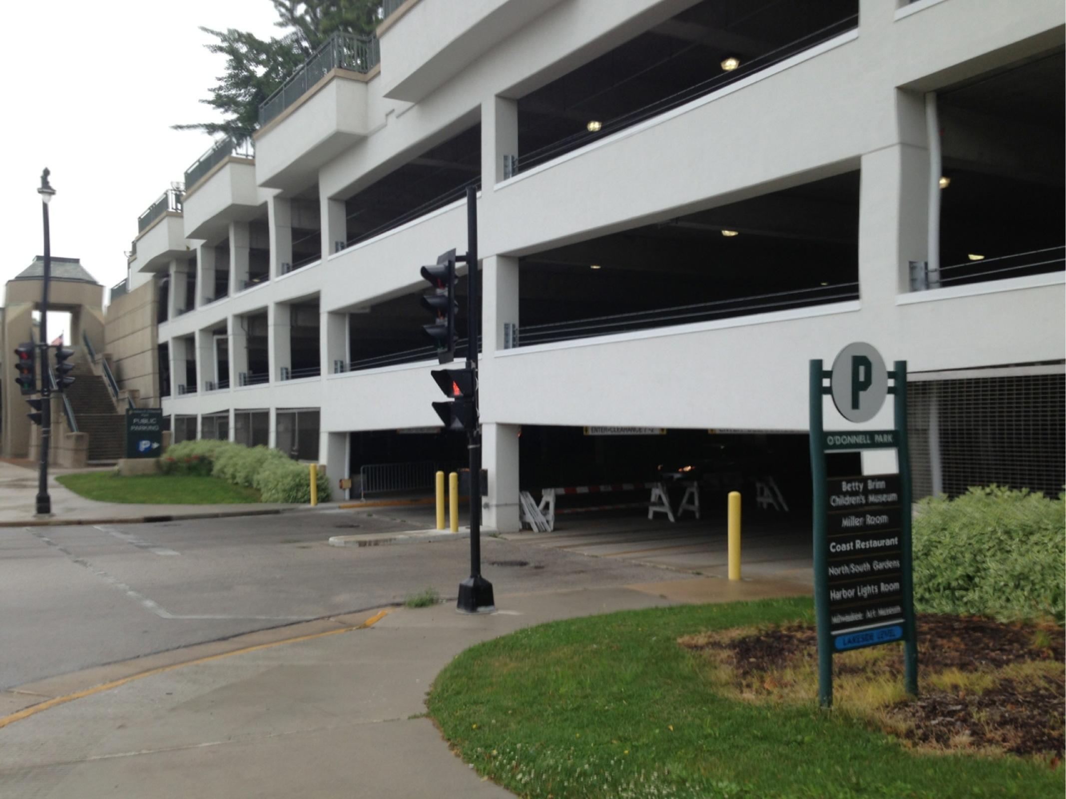 William F O Donnell Park Public Parking Parking In Milwaukee