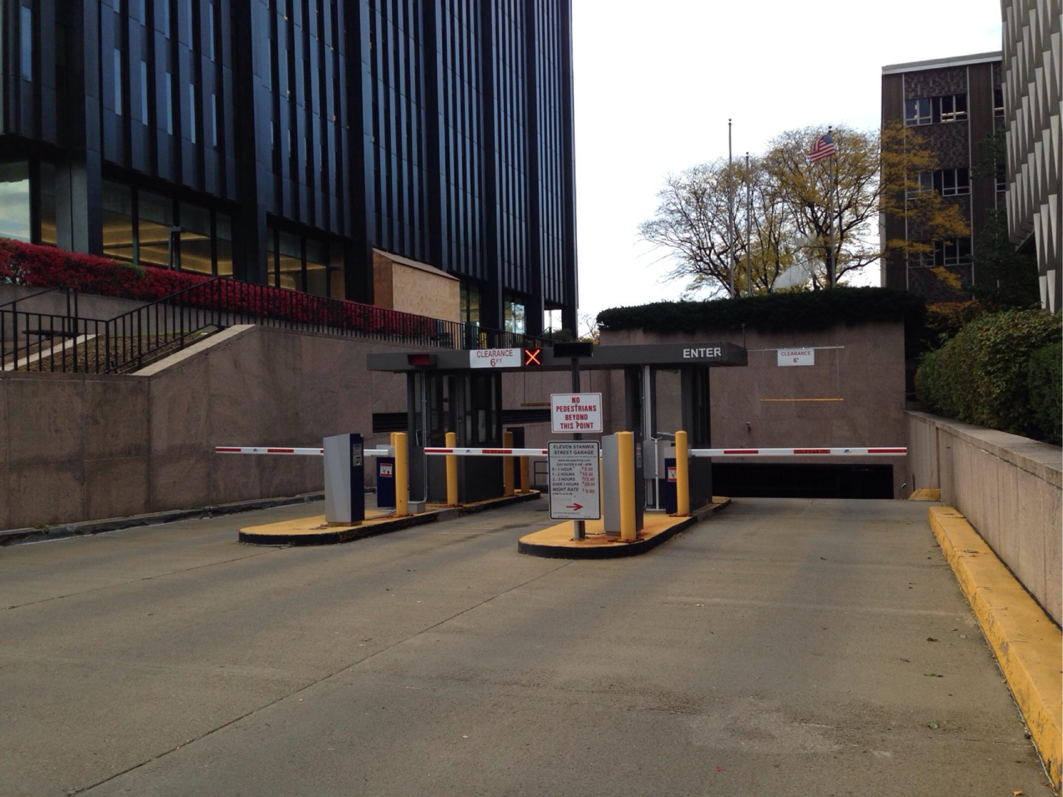 11 Stanwix St Garage Parking In Pittsburgh Parkme