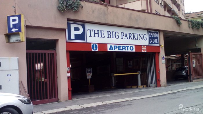 Parcheggio di The Big Parking - a Milano  ParkMe