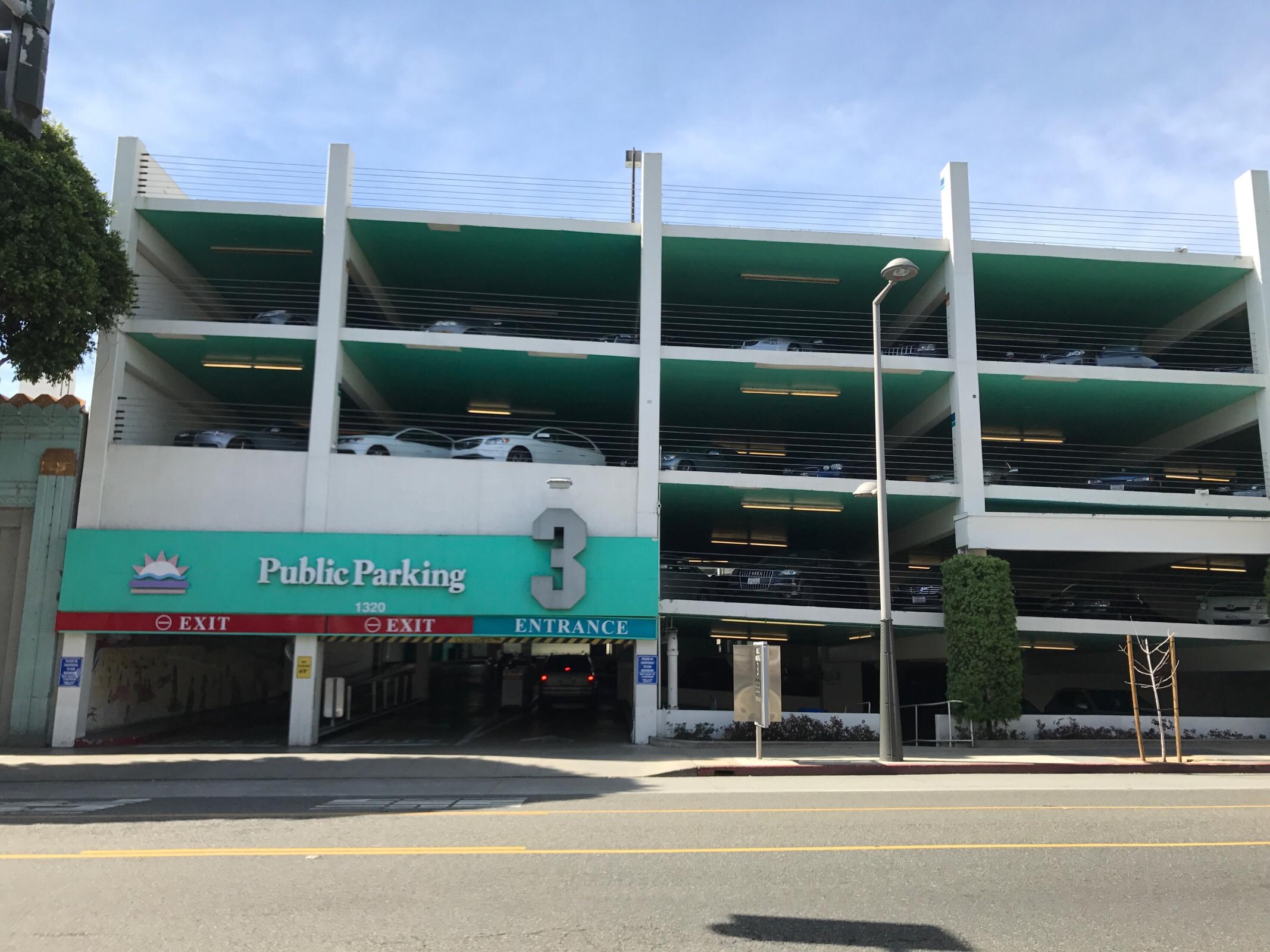 Structure 3 Parking in Santa Monica ParkMe