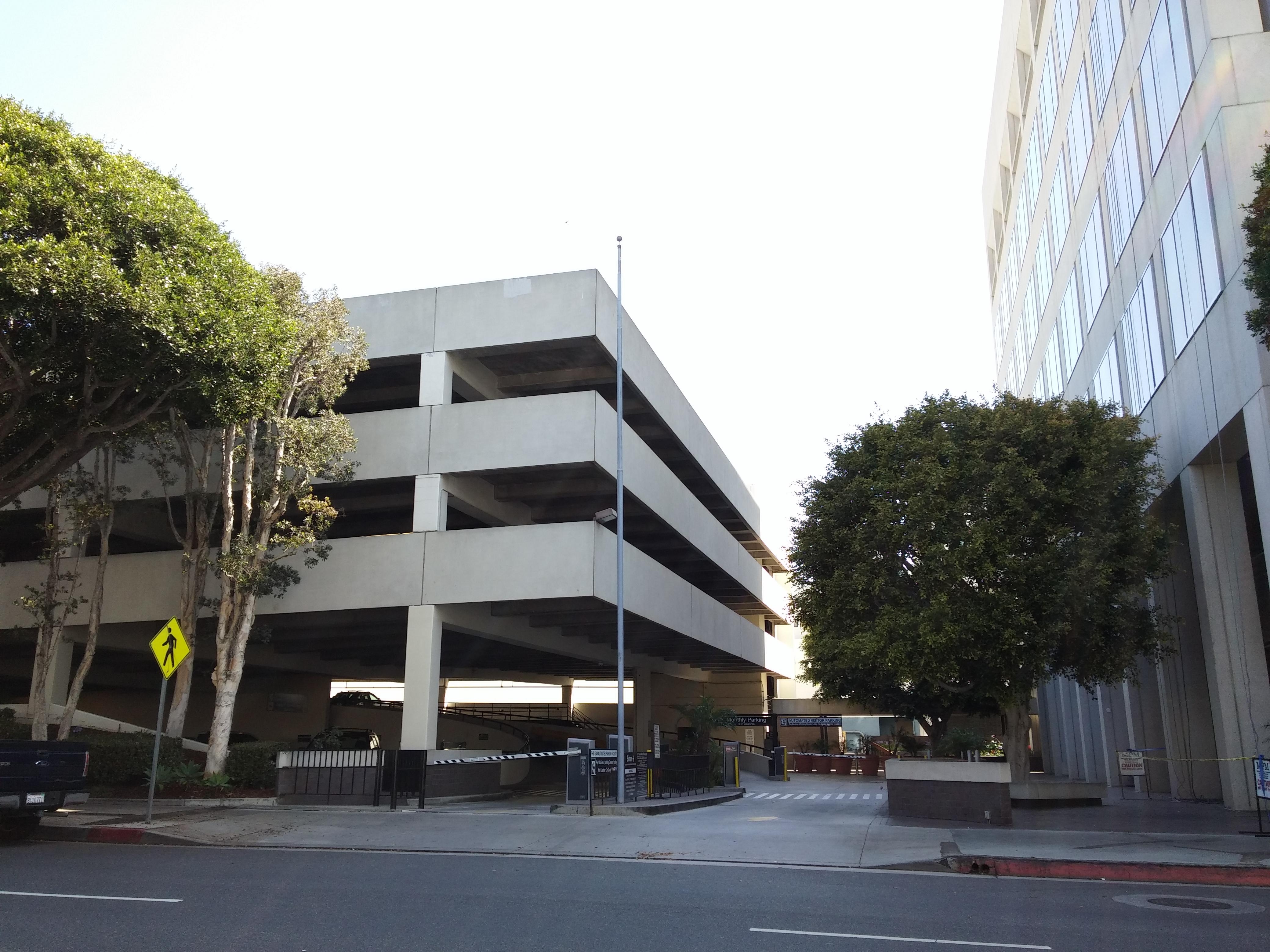 501 Santa Monica Blvd Garage Parking in Santa Monica ParkMe