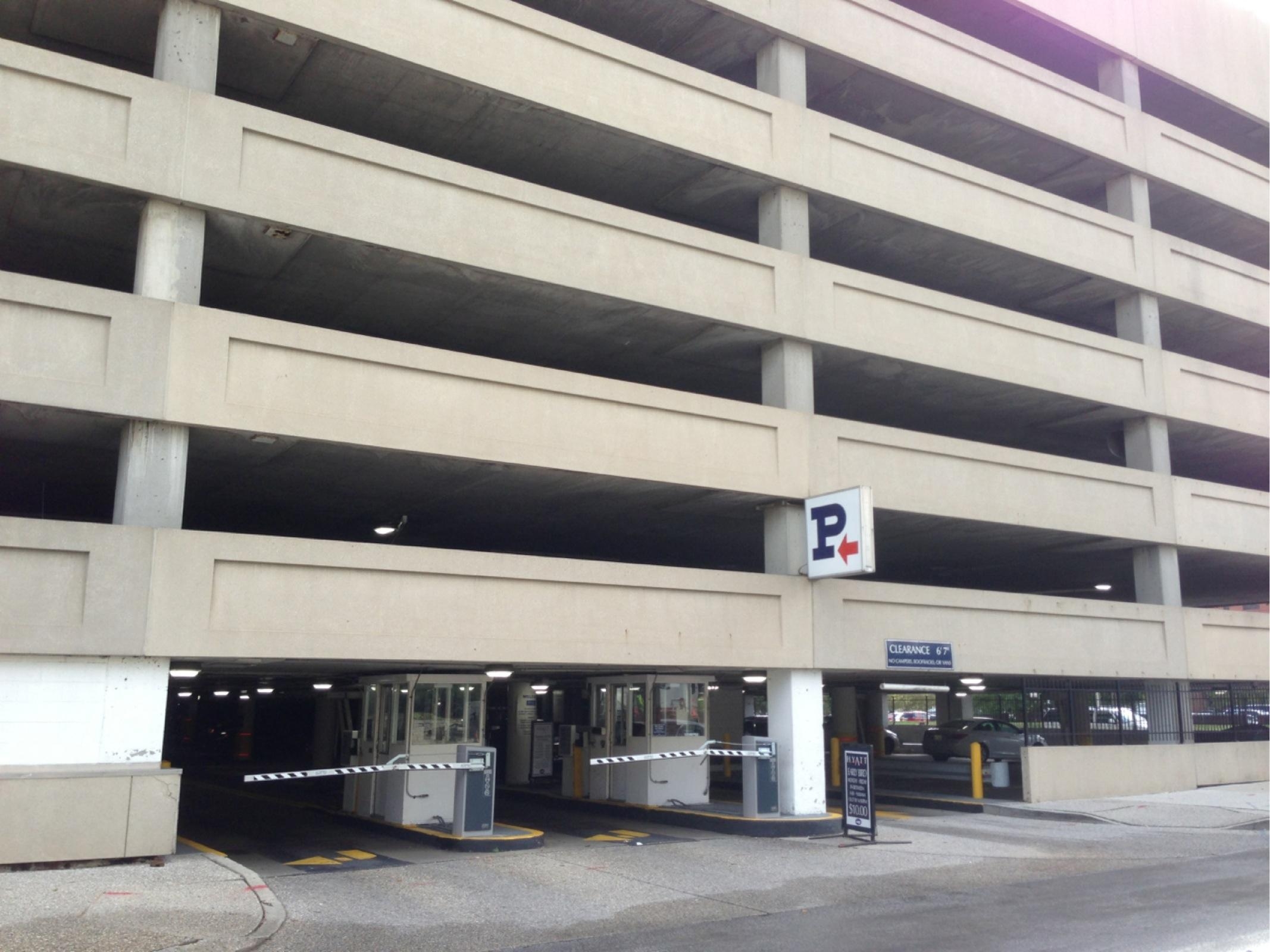 Baltimore inner harbor parking