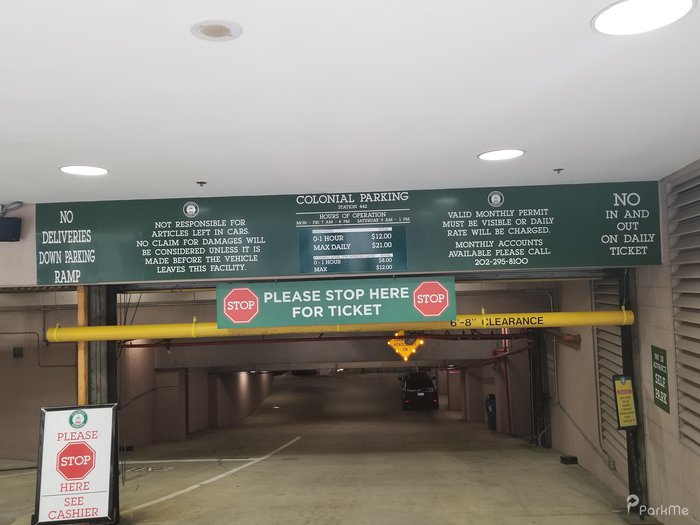 Lot 442 Colonial Parking Station Parking in Washington ParkMe