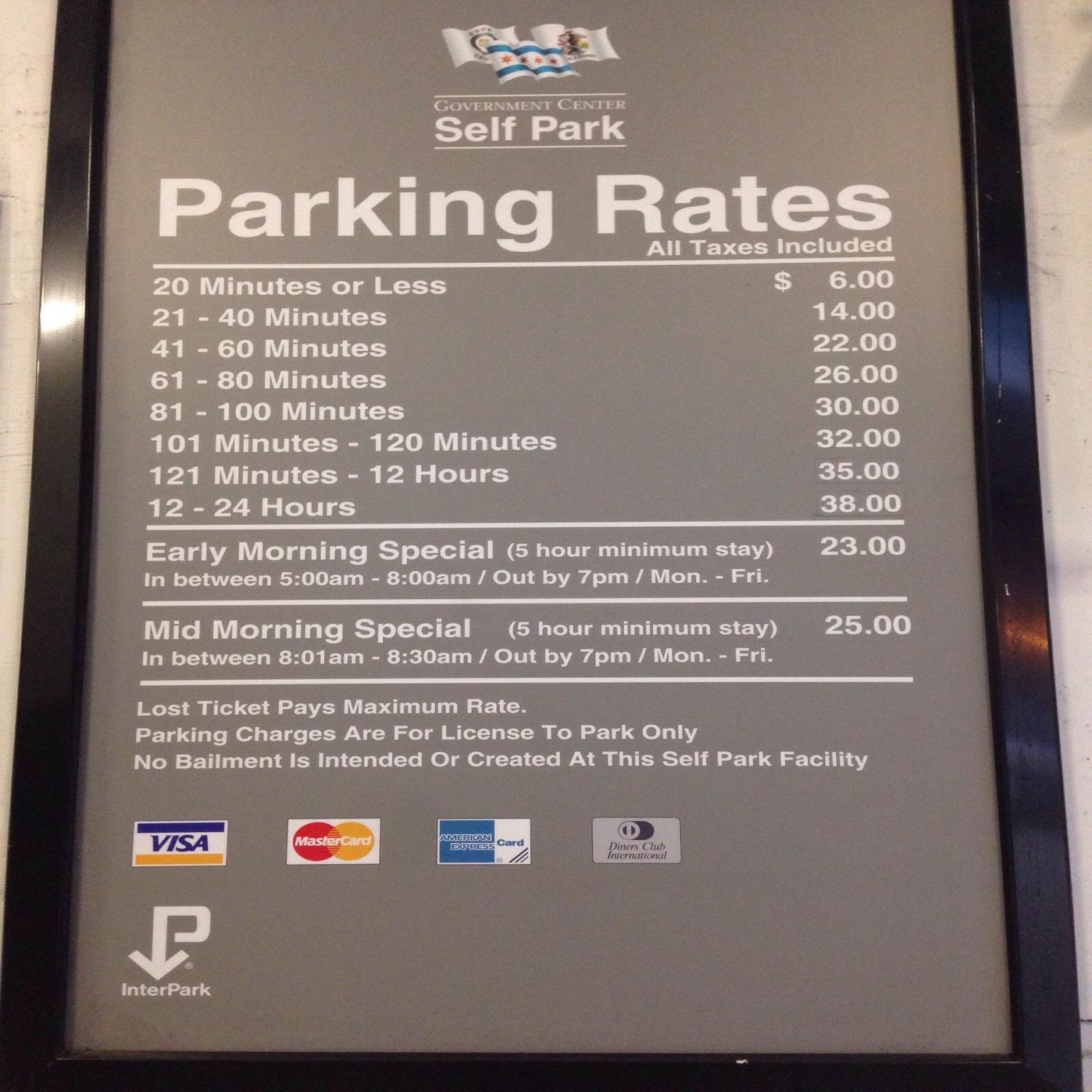 181 N Clark St Parking - anlwjtr