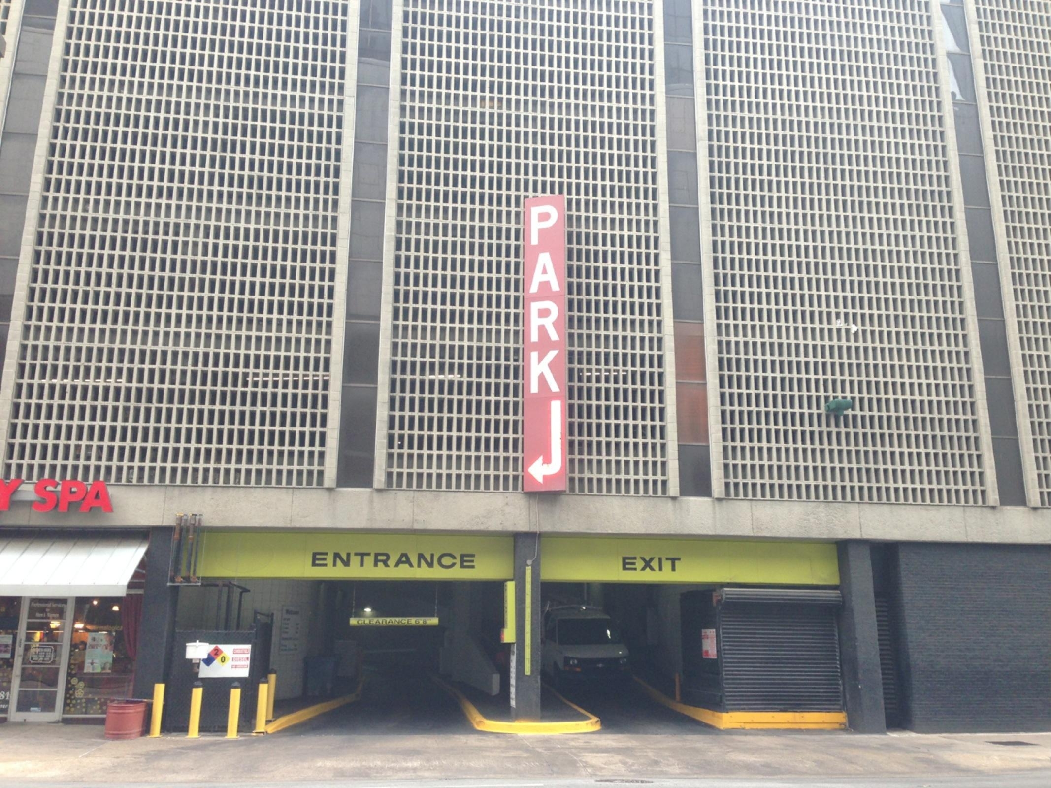 Metropolitan Garage - Parking in Dallas | ParkMe