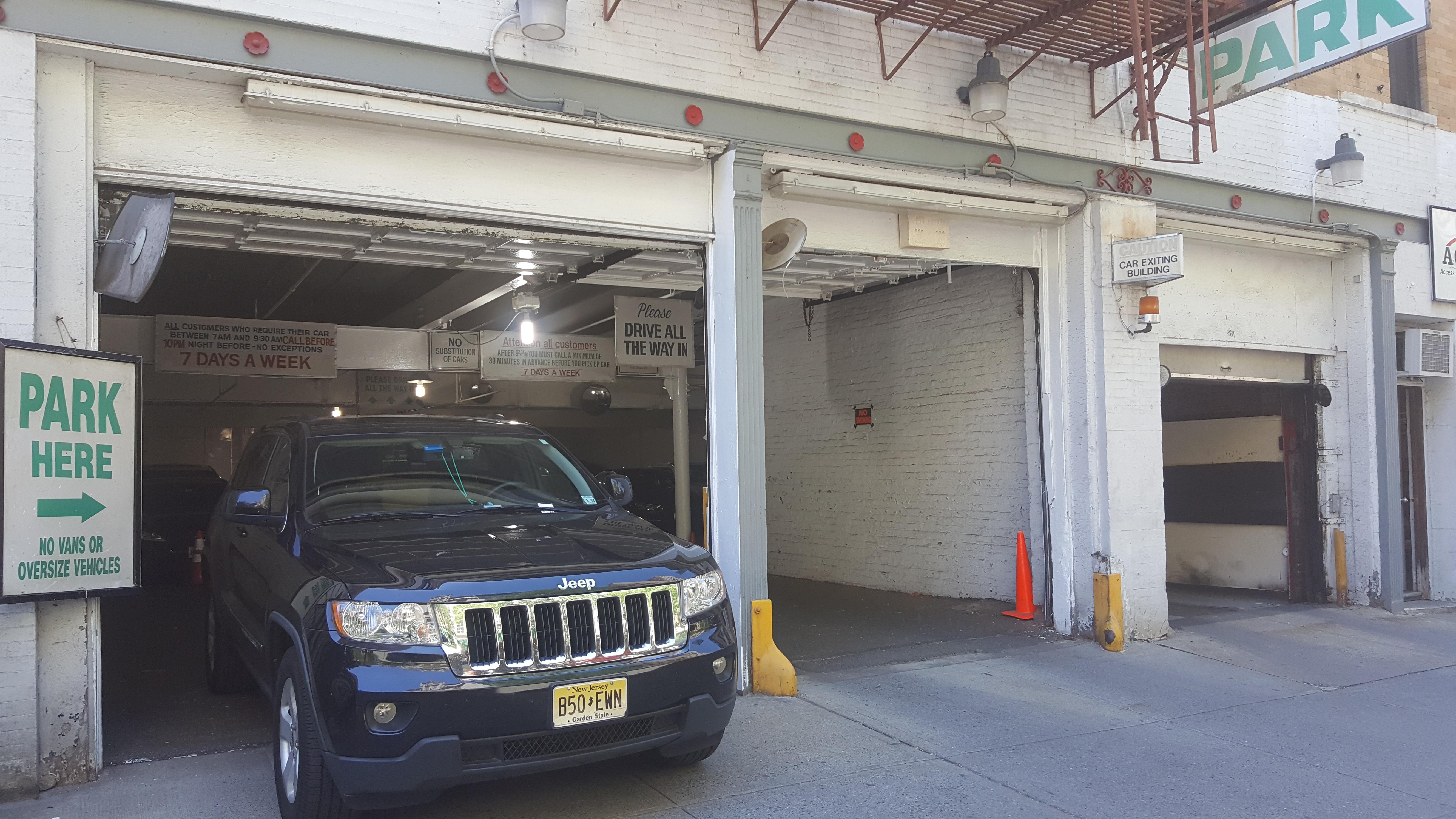 234 W 108th St Garage Parking In New York Parkme