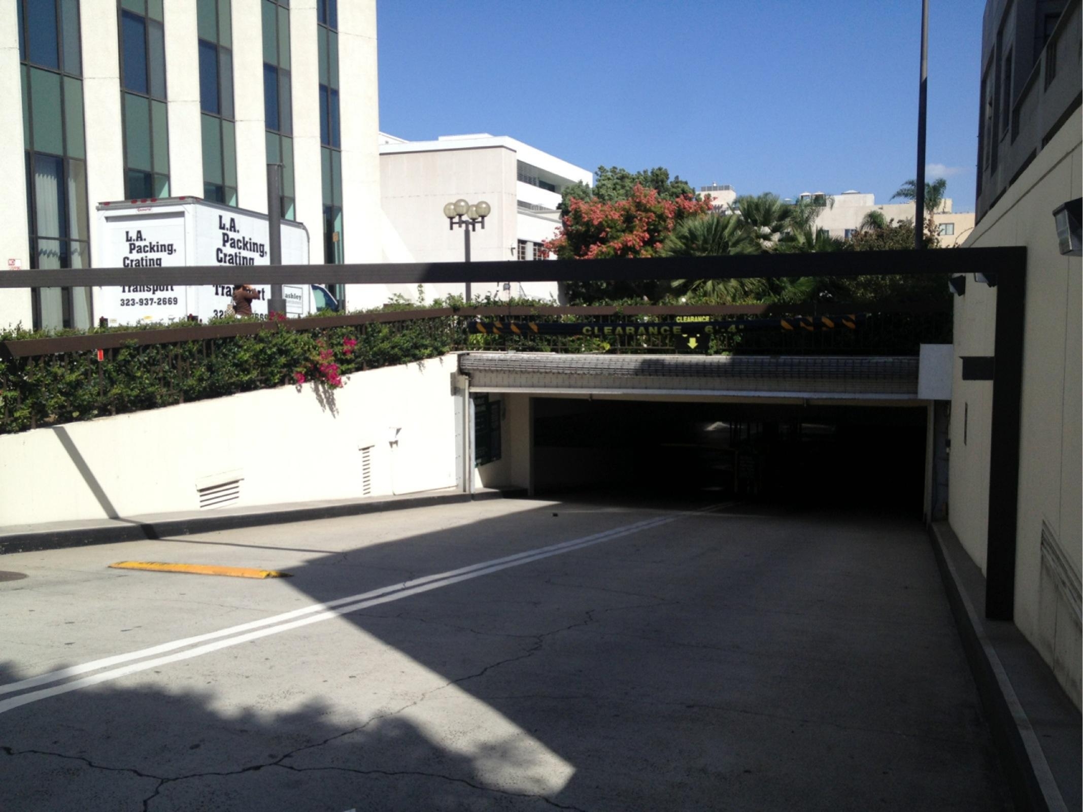 9454 Wilshire Blvd Garage Parking in Beverly Hills ParkMe