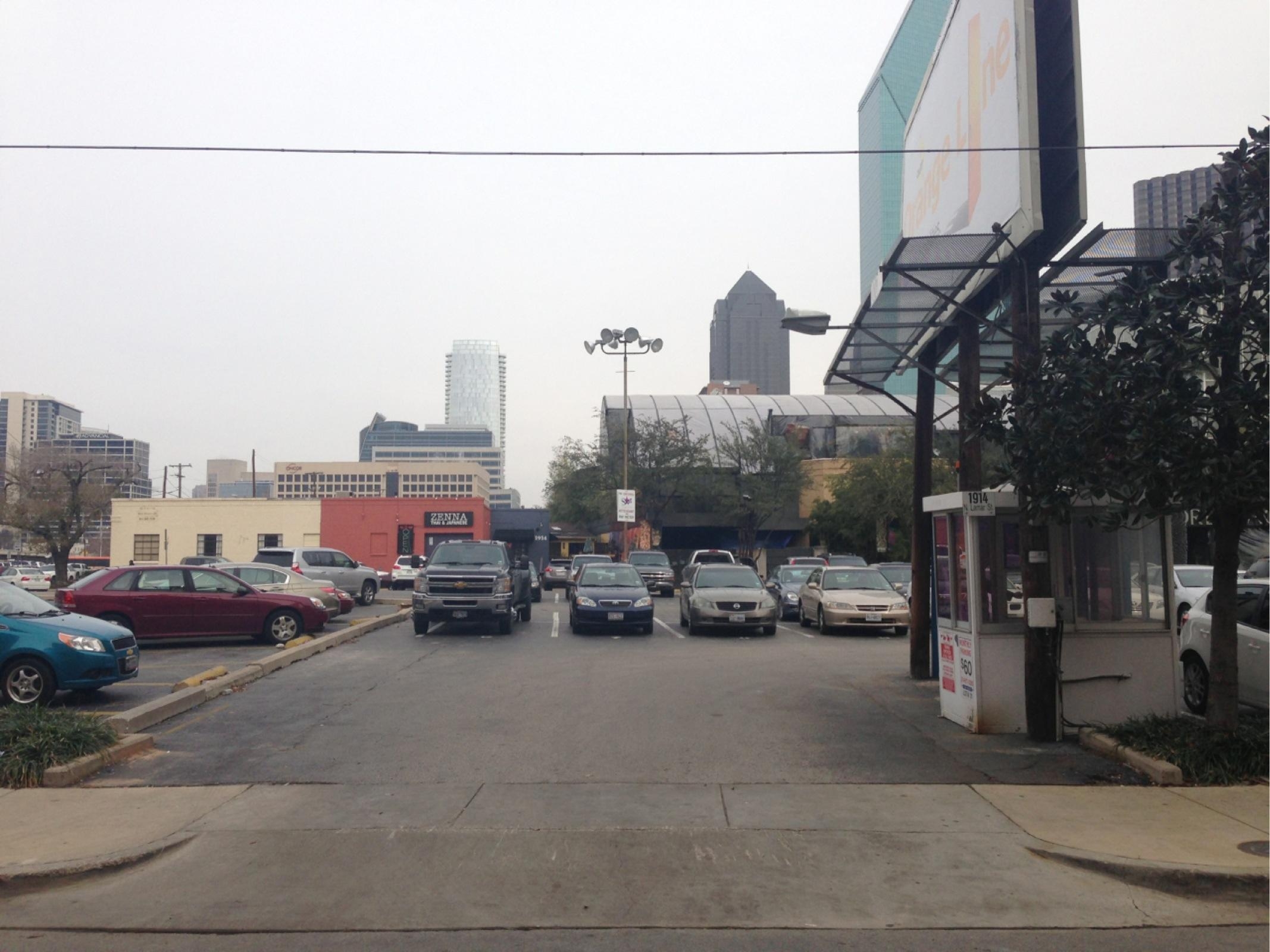 Lot 031 Parking in Dallas ParkMe