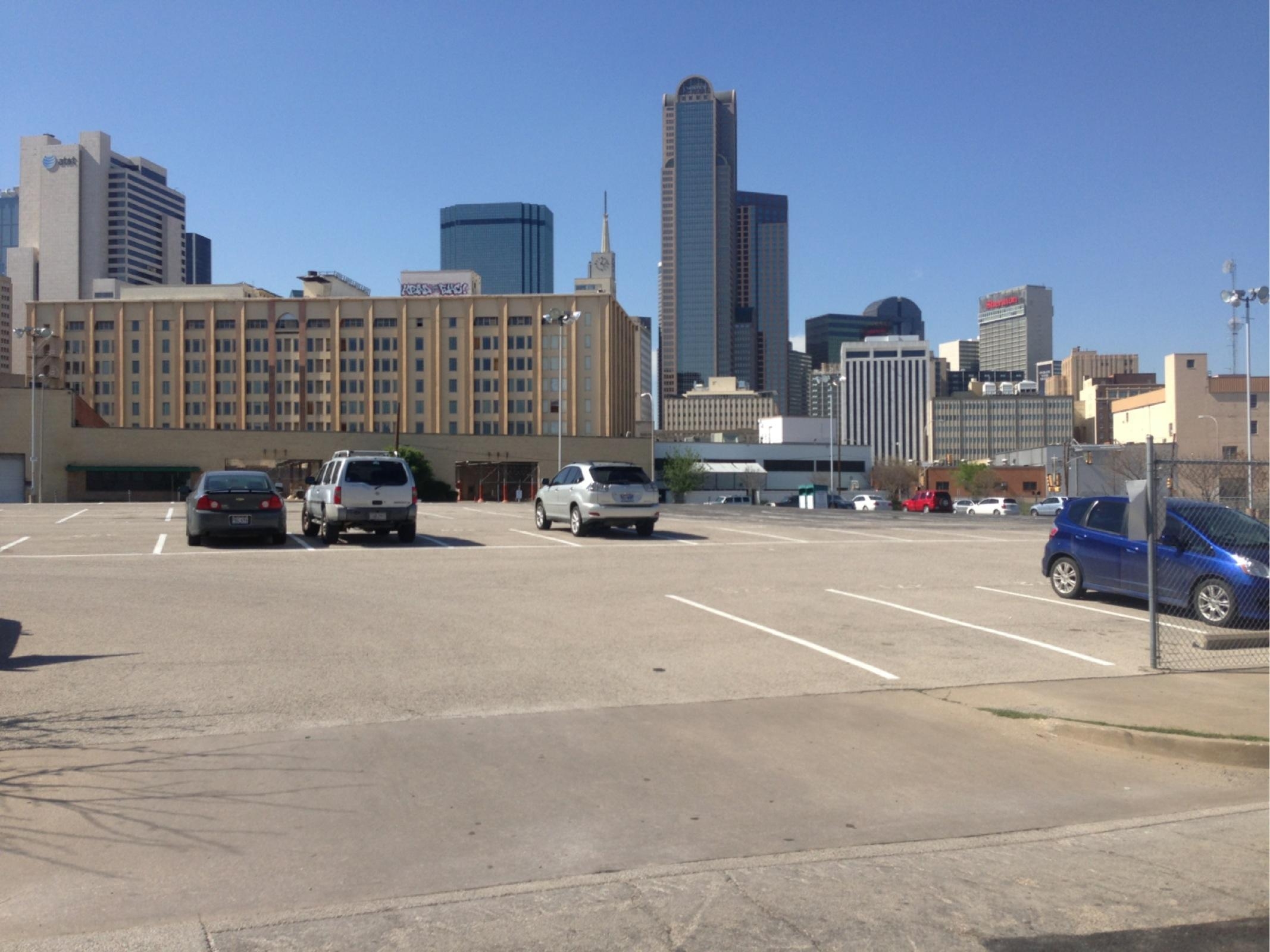 Lot 010 Parking in Dallas ParkMe
