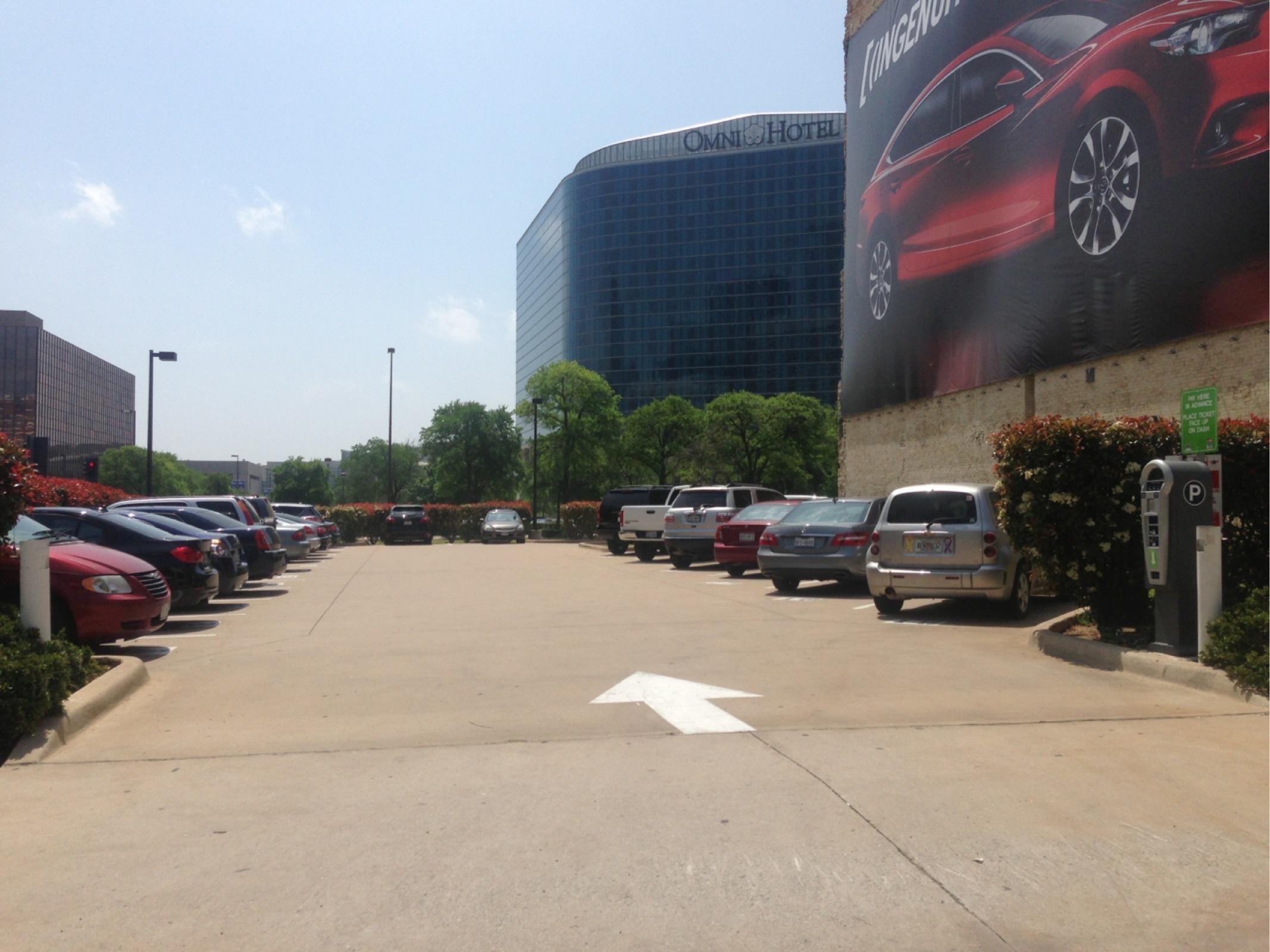 Lot 015 Parking in Dallas ParkMe