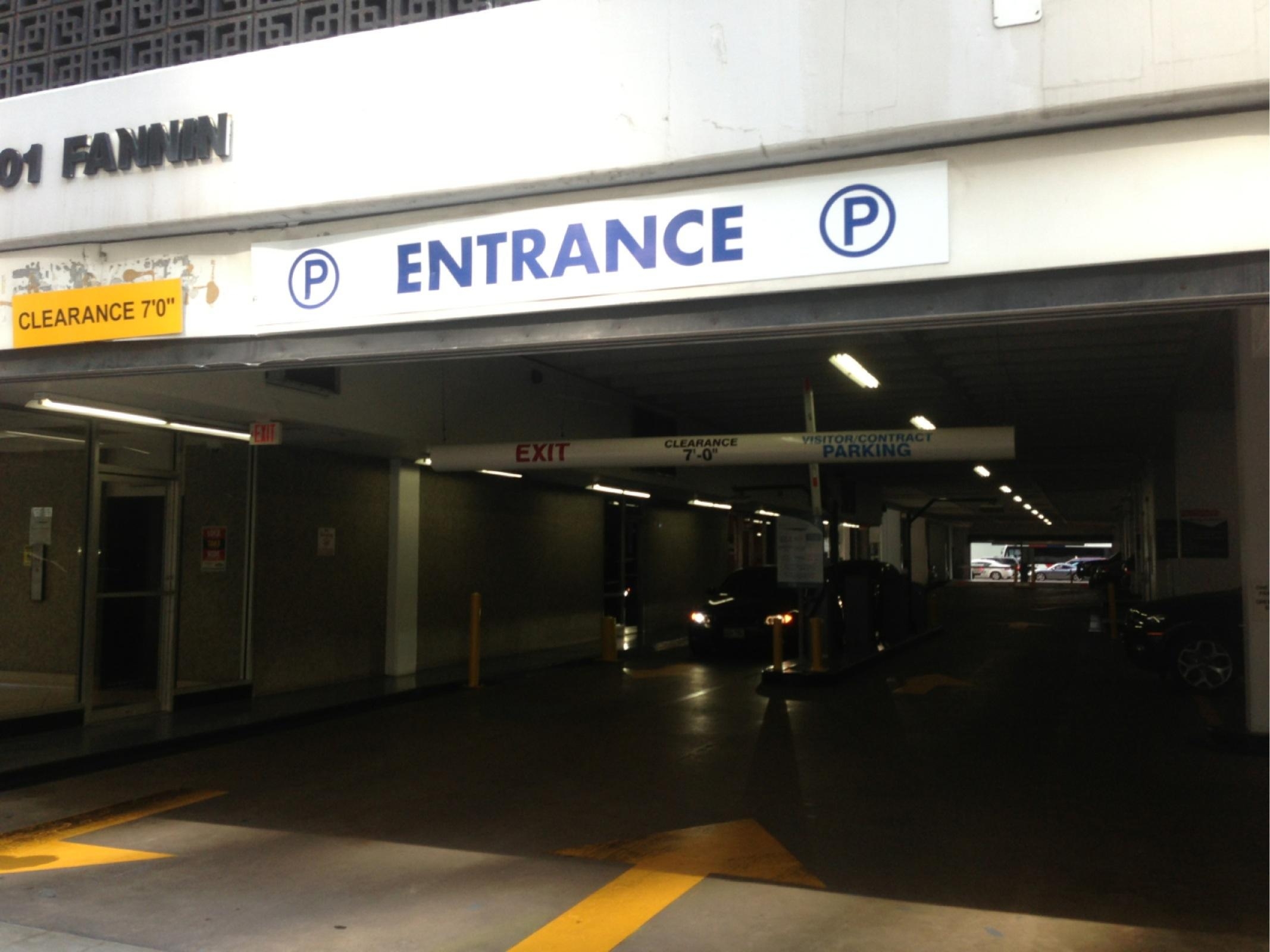 One City Centre Fannin Parking In Houston Parkme