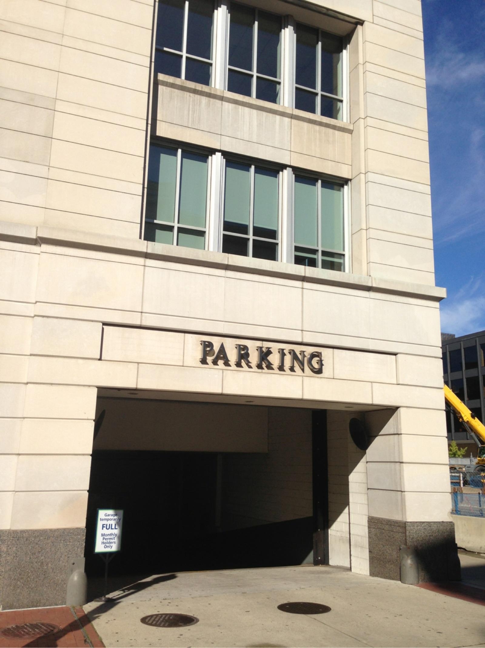 901 F St. Garage Parking in Washington ParkMe