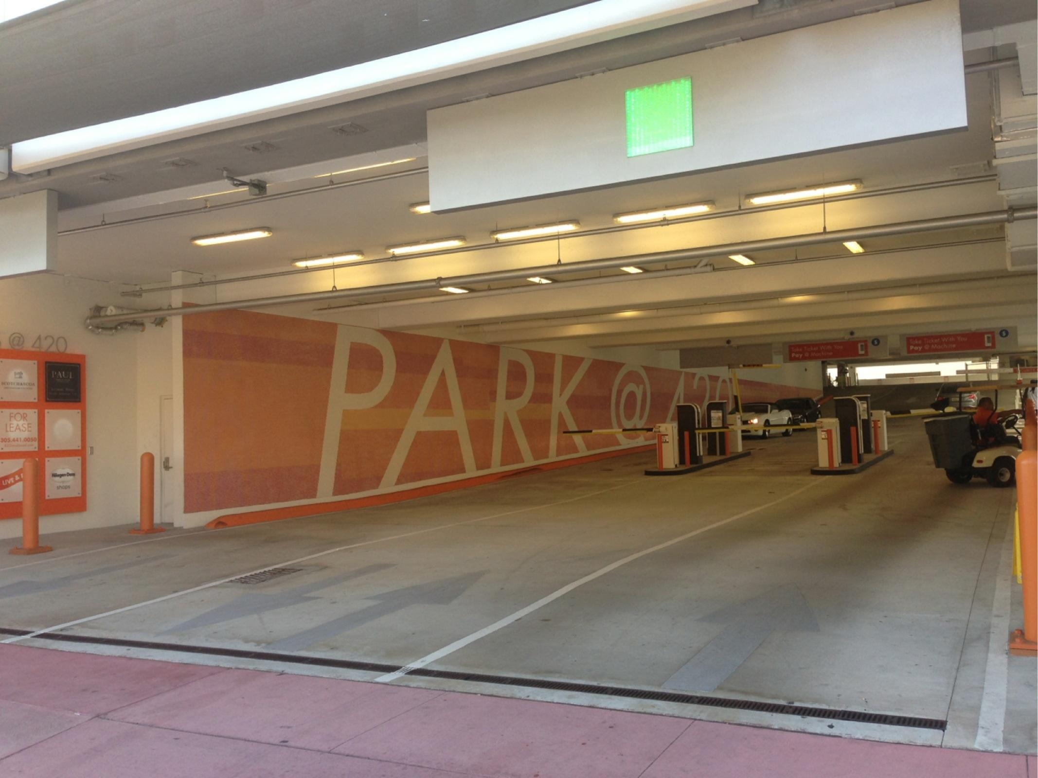 Park, Parking garage at 420 Lincoln Road, 420 Lincoln Road