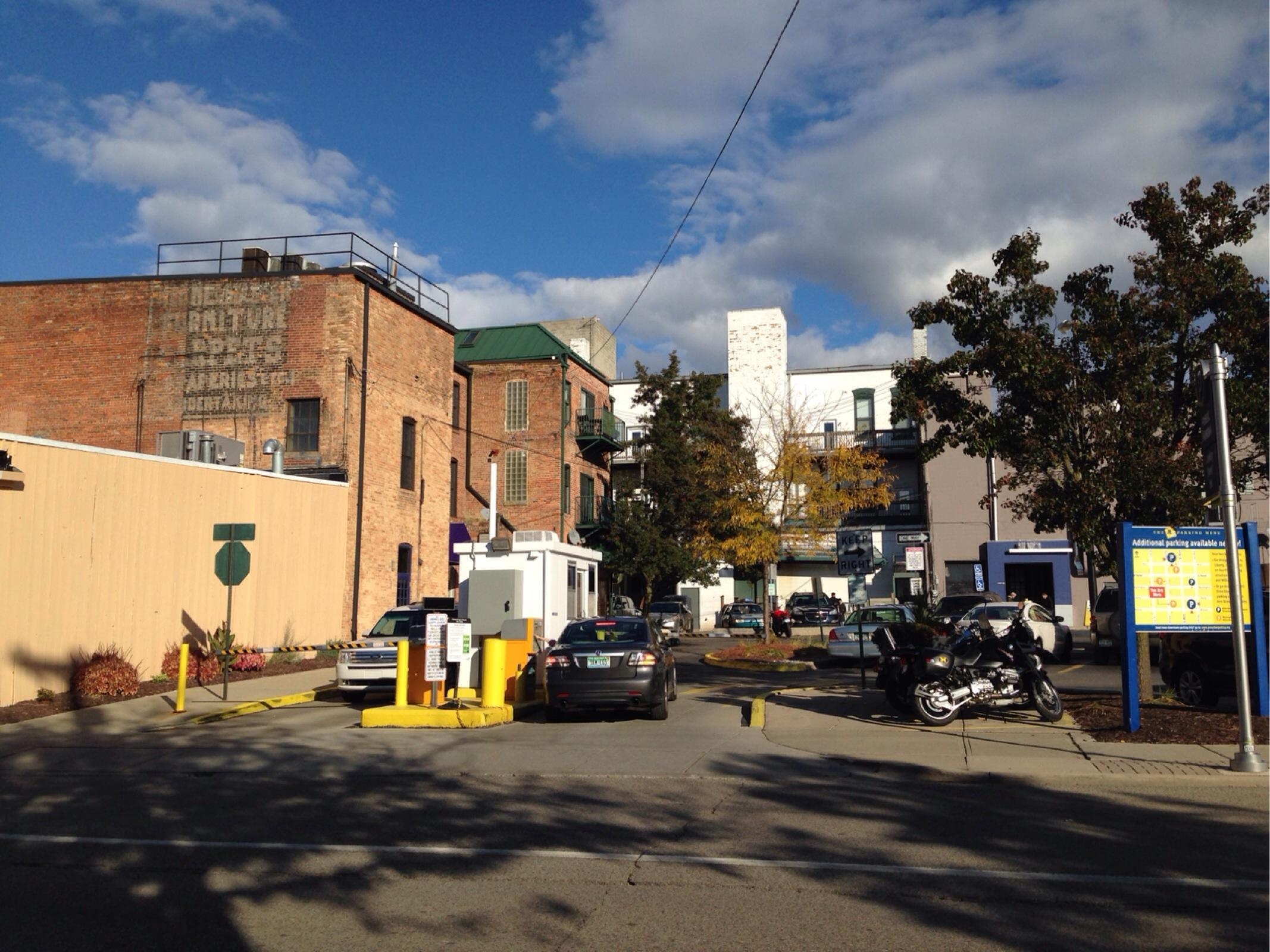 s-ashley-street-lot-parking-in-ann-arbor-parkme