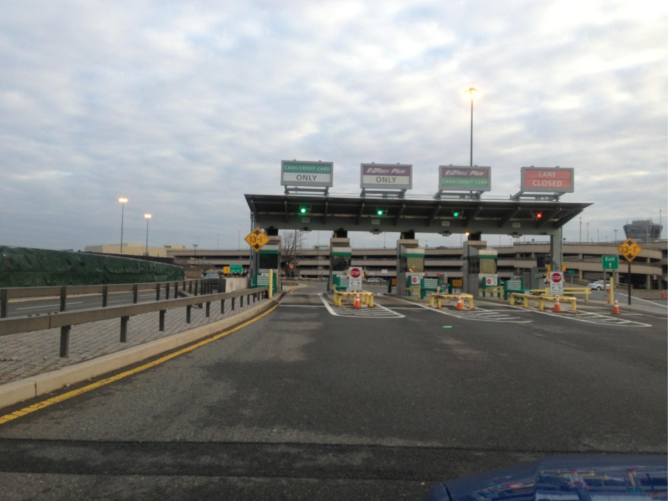 what-is-short-term-parking-at-airport-compared-to-long-term