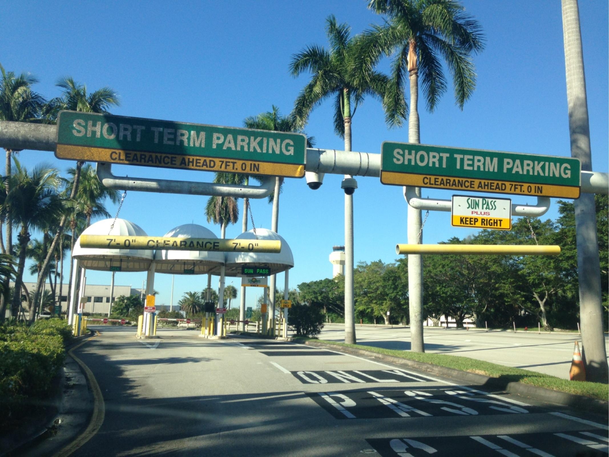 pbi-short-term-parking-parking-in-west-palm-beach-parkme