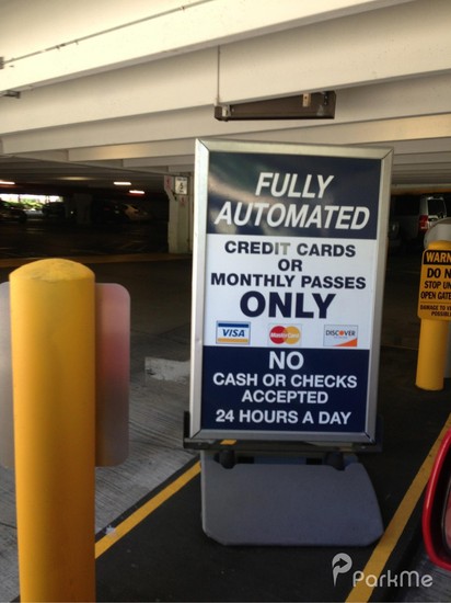 Plaza Center Us Bank Garage Parking In Bellevue Parkme